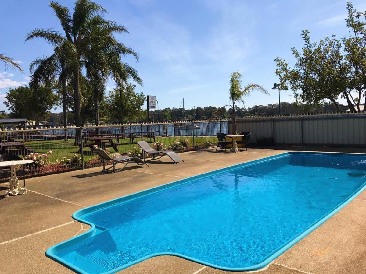 Motel Mariners On The Waterfront Batemans Bay Esterno foto