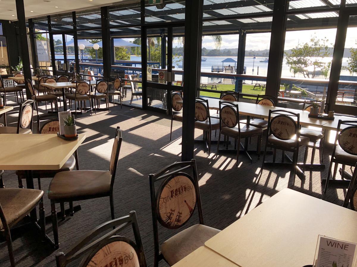 Motel Mariners On The Waterfront Batemans Bay Esterno foto