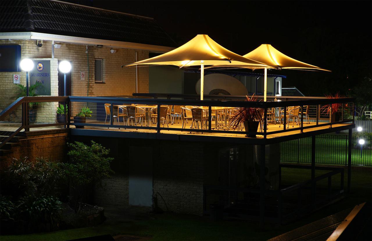 Motel Mariners On The Waterfront Batemans Bay Esterno foto