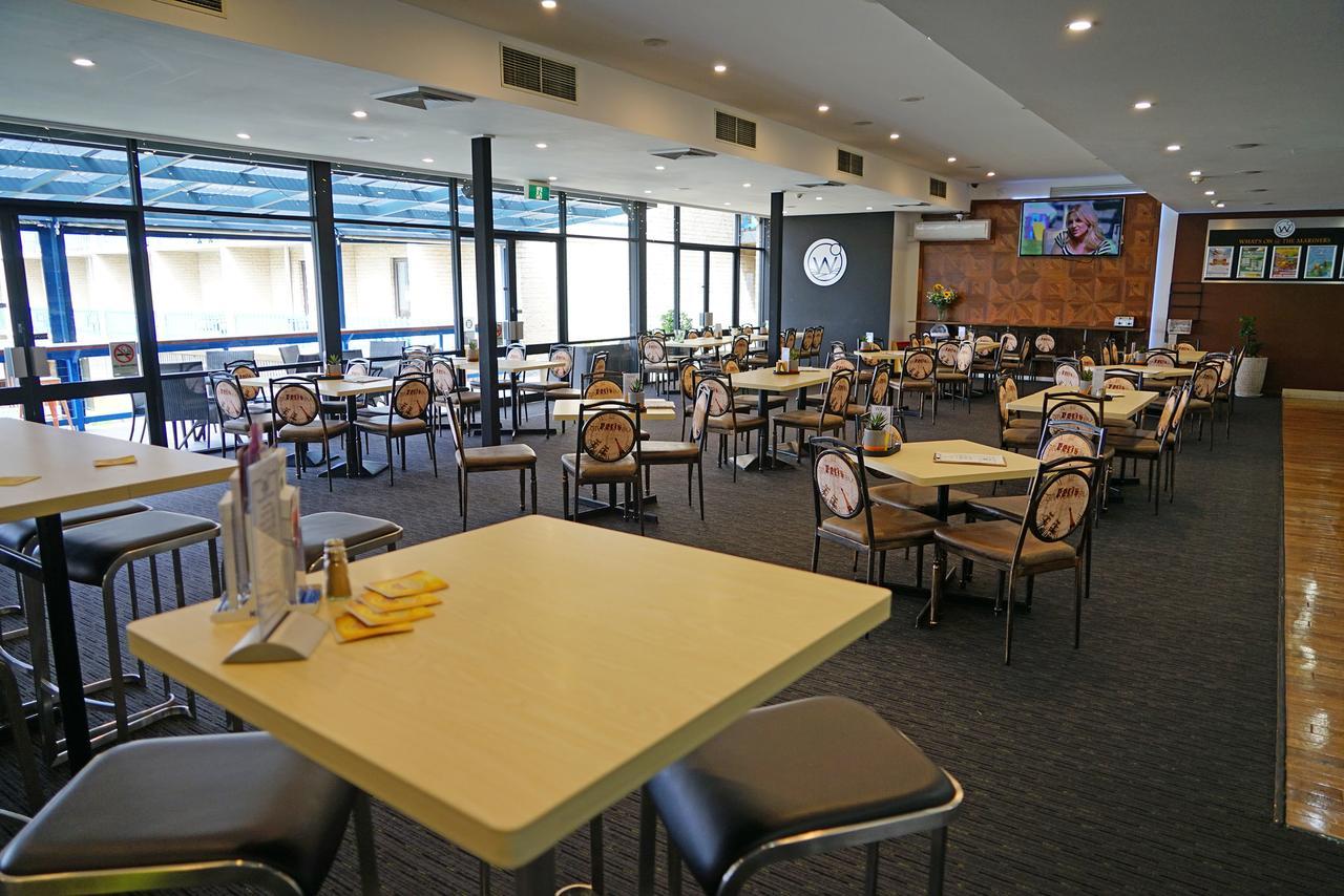 Motel Mariners On The Waterfront Batemans Bay Esterno foto