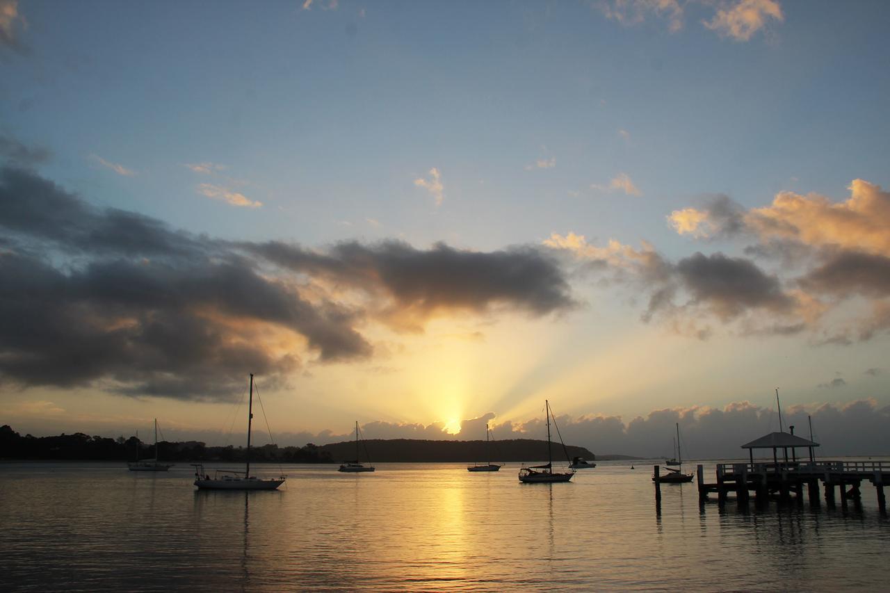Motel Mariners On The Waterfront Batemans Bay Esterno foto