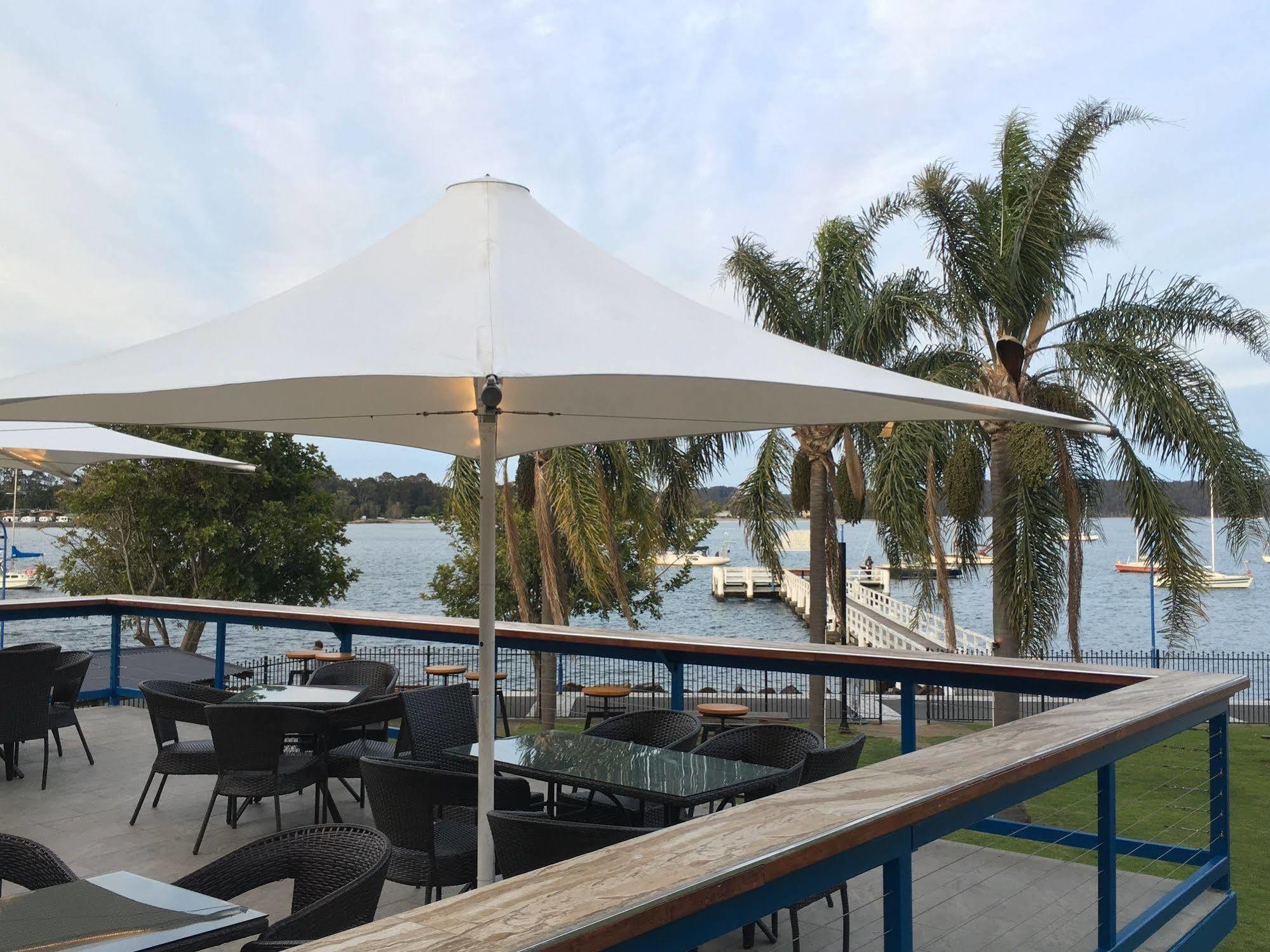 Motel Mariners On The Waterfront Batemans Bay Esterno foto