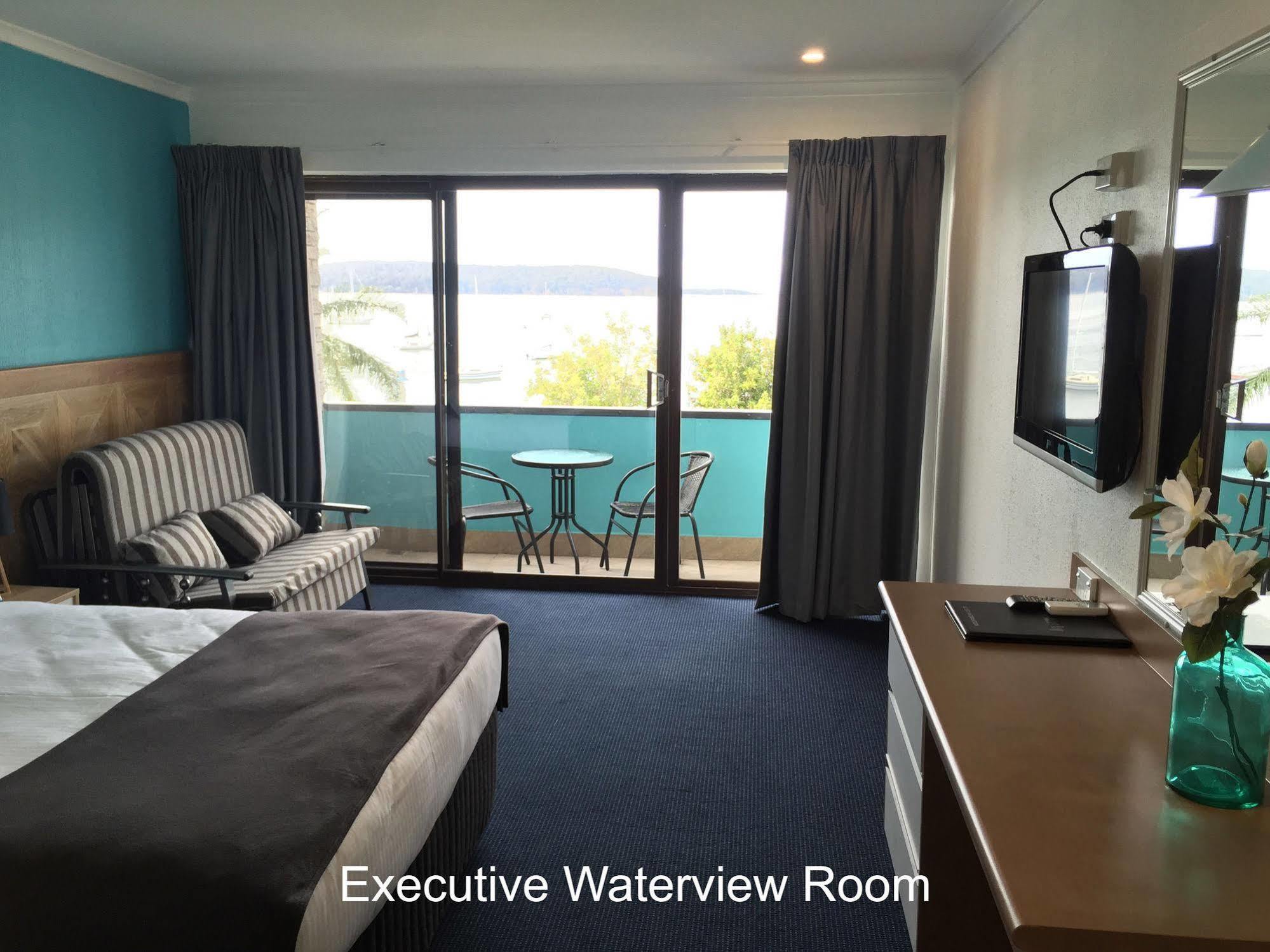 Motel Mariners On The Waterfront Batemans Bay Esterno foto