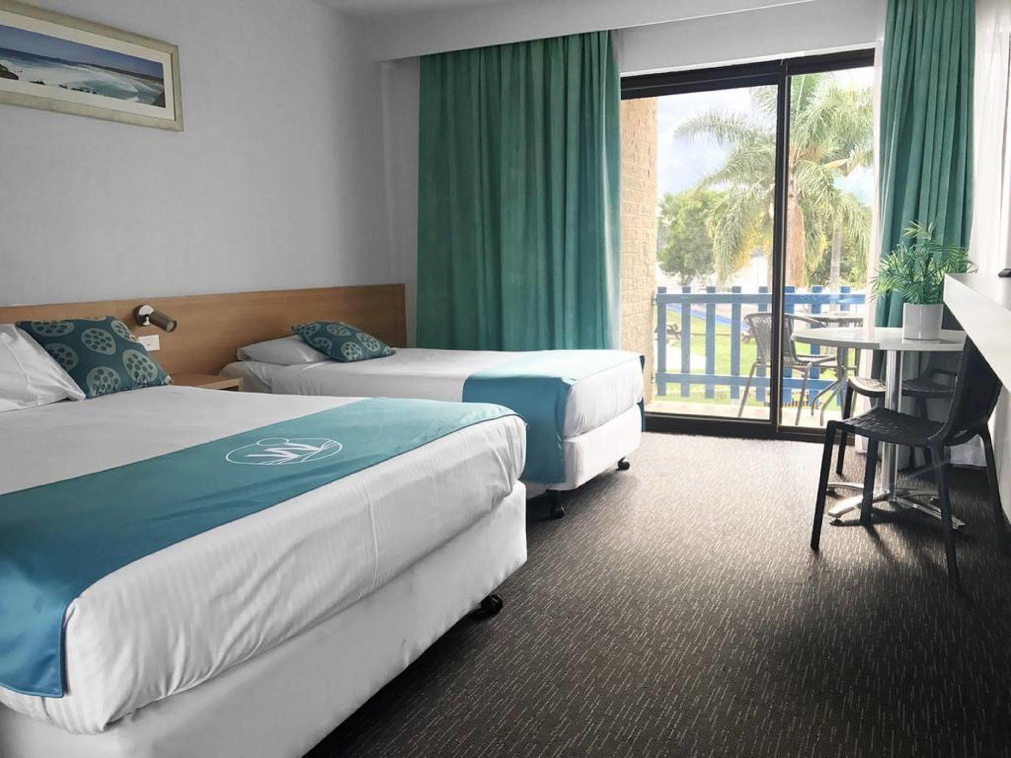 Motel Mariners On The Waterfront Batemans Bay Esterno foto