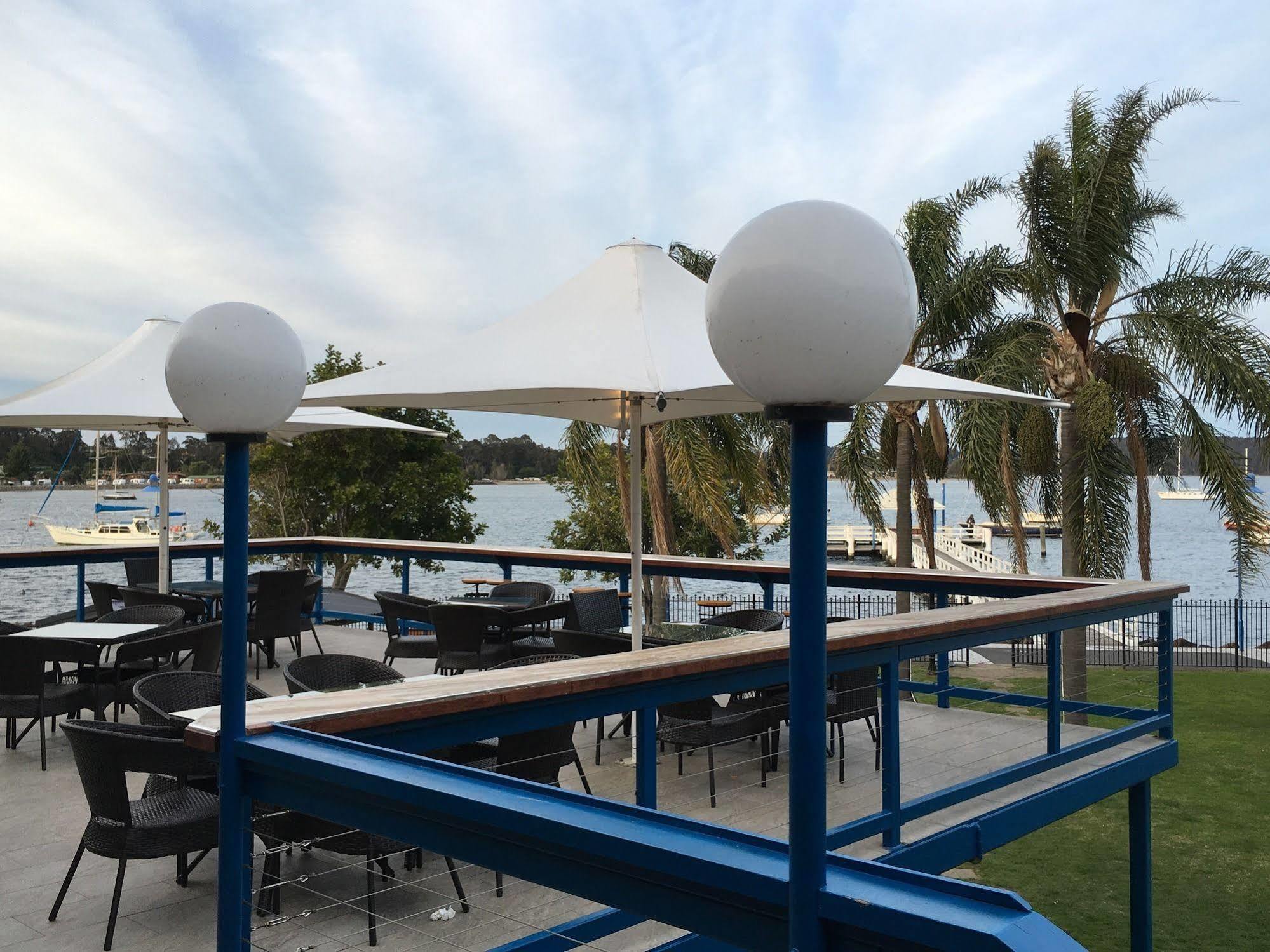 Motel Mariners On The Waterfront Batemans Bay Esterno foto